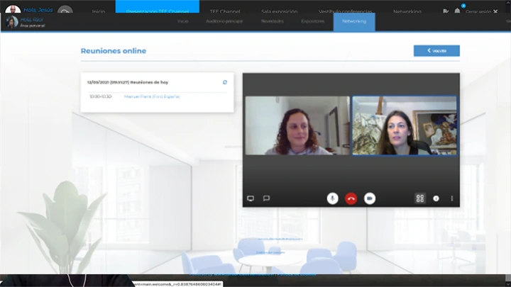 pantalla con videollamada